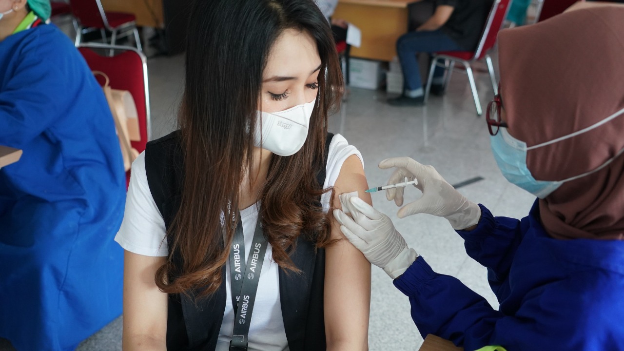 Pengamat Kebijakan Publik Nilai Persyaratan Vaksin Booster Untuk Mudik Belum Tentu Efektif